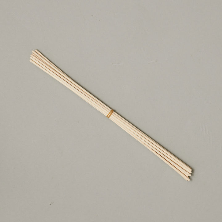 Bundle of 12 Natural Rattan Reeds - 30cm