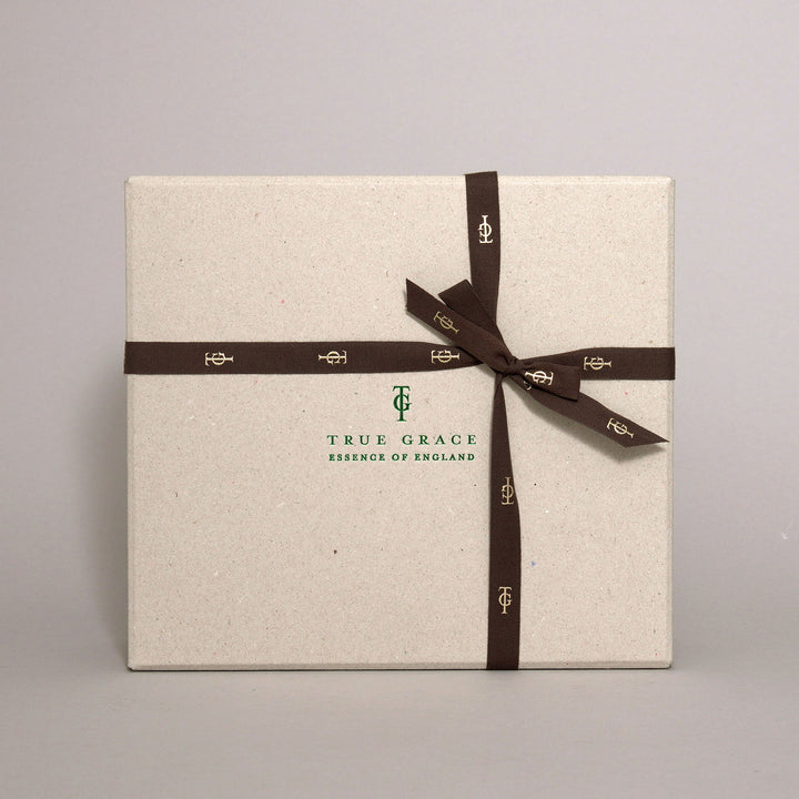 Portobello Oud Candle & Soap Gift Set
