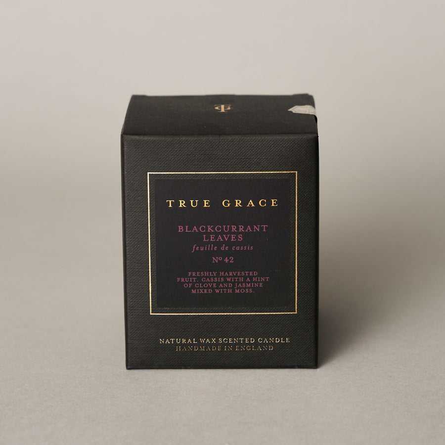 Personalised  - engraved blackcurrant leaves classic candle | True Grace